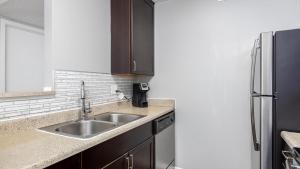 Landing Modern Apartment with Amazing Amenities (ID9104X76)
