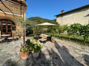 Casa Aia Sole with pool, AC, garden, barbecue
