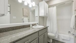 Landing Modern Apartment with Amazing Amenities (ID6036X00)