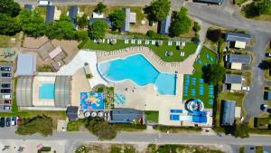 Maisons de vacances Bungalow de 3 chambres avec piscine partagee et jardin amenage a Onzain : photos des chambres