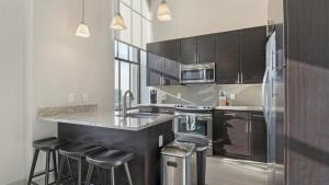 Landing Modern Apartment with Amazing Amenities (ID6802X67)