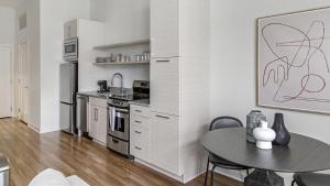 Landing Modern Apartment with Amazing Amenities (ID6631X57)