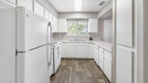 Landing Modern Apartment with Amazing Amenities (ID1009X961)