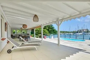 Villa Petite-Perle, magnifique villa sur la Marina - Pointe-à-Pitre