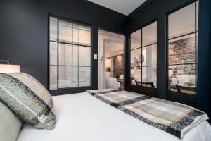 The Rock and Red Luxury Condo