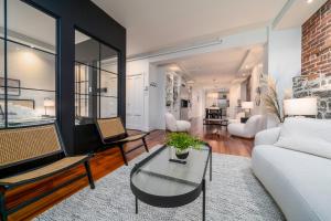The Rock and Red Luxury Condo