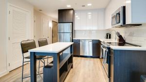 Landing Modern Apartment with Amazing Amenities (ID7709X66)
