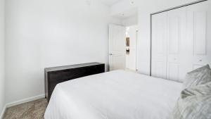 Landing Modern Apartment with Amazing Amenities (ID9155X31)