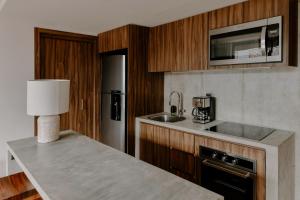 Luxe 3BR PH Cenote, Sauna, Gym & Pool included