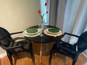 Flat BOUTIQUE em frente ao metrô MOEMA