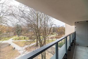 Kraków Business Suite - 47m2, Balcony and Parking by Rentujemy