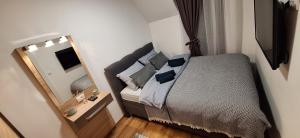 Divčinova B10 Tomić