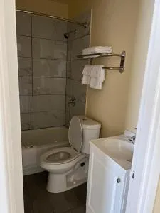 EL TEJAS MOTEL - Elmendorf