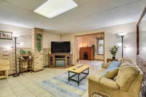 Montour Falls Apartment about 3 Mi to Seneca Lake! - 康宁