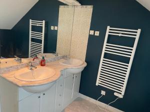 Maisons de vacances Bienvenu dans au Karish : photos des chambres