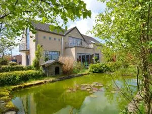 Delightful Villa in Sourbrodt with Swimming Pool, Terrace - 维维尔切