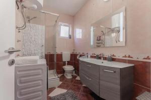 Apartments with parking space Zadar - 22170