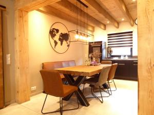 Chalet Luxury Winterberg Ferienwohnung 6 Pers Wifi 3xSchlafzimmer near Sik Lift