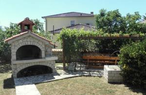 Apartments by the sea Barbat, Rab - 22359 