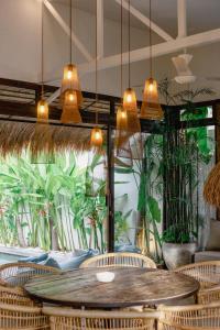 Stylish Boho Chic 3BR Villa in Umalas, Private Parking, Near Finns Canggu
