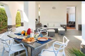Bombana Beach Apartments