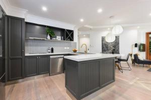 The Point Apartment No.3 - Executive 3 Bedroom Apartment in Town