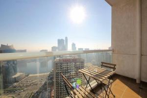 RH- High-Floor Splendor, 2-Bedroom Gem in Downtown