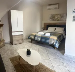 Garden Square Inn - Liádha