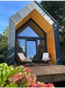 LA MAISON UGOLIN and INÈS - 皮耶尔佩尔塞埃