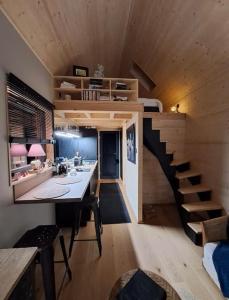 LA MAISON UGOLIN and INÈS