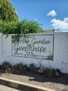 Herb Garden Guesthouse - 4hvězdičkové hotely ve městě Colesberg