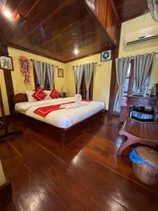 Luang Prabang - Villa Ouis Namkhan Riverside 2