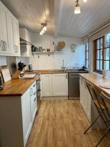 Devon Cottage in Lovely Georgeham