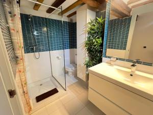 La Redonda Catedral Ascensor by Apartamentos Logrono