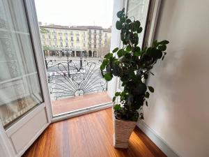 La Redonda Catedral Ascensor by Apartamentos Logrono