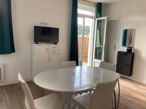 Maisonnette au calme prôche forêt et bord de mer