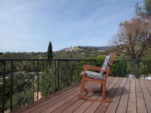 Apartment Fragonard with heated pool and large private terrace