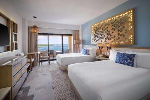 Wyndham Grand CancunInclusive Resort & Villas