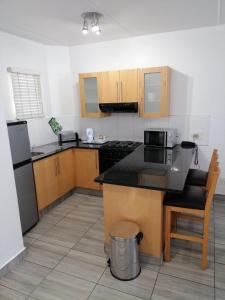 Airport Inn and Suites