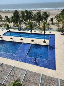 Apartamento con terraza Frente al Mar