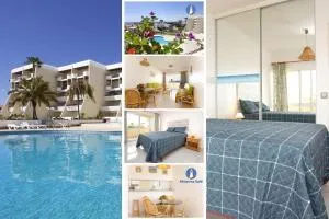 O Apartamento A Ramos Palmeira Galé Está inserido num Condomínio com PISCINA, Fica apenas a 250 Metros da Praia da Galé - Apartamento com Ar Condicionado na Sala, Smart TV com Prime Vídeo e Cozinha Completa - Albufeira