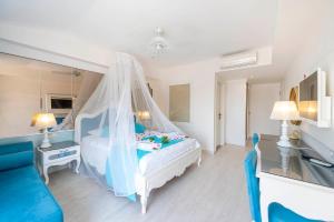 Montebello Deluxe Hotel