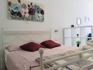 Studio apartment in Povlja with sea view, terrace, air conditioning, WiFi 3419-4