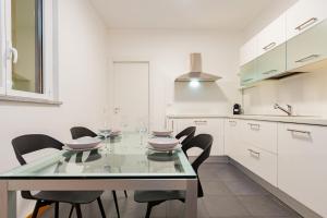 PREMUDA20 Milan elegant apartment by Hospity