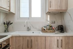 Amazing sea view apartment in Lagonissi