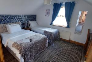 Triple Room room in Carnately Lodge