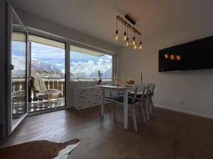 Sunny Alps View: Central Bliss - Embd