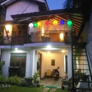 Airport Lux Villa - Timbirigaskotuwa