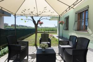 Brezza Marina Apt & Garden