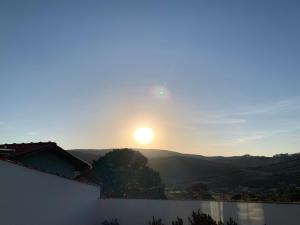Chácara nova com vista panorâmica das montanhas e por do sol
